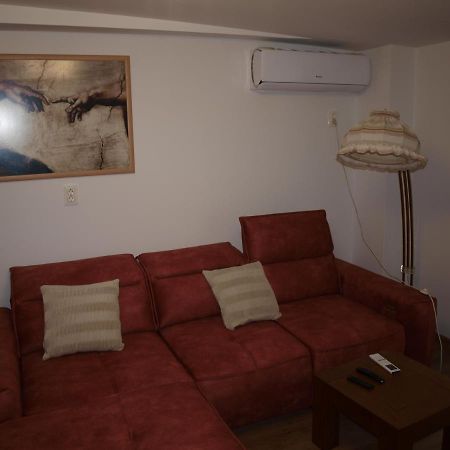 Amavera Apartment Тыргу-Жиу Экстерьер фото