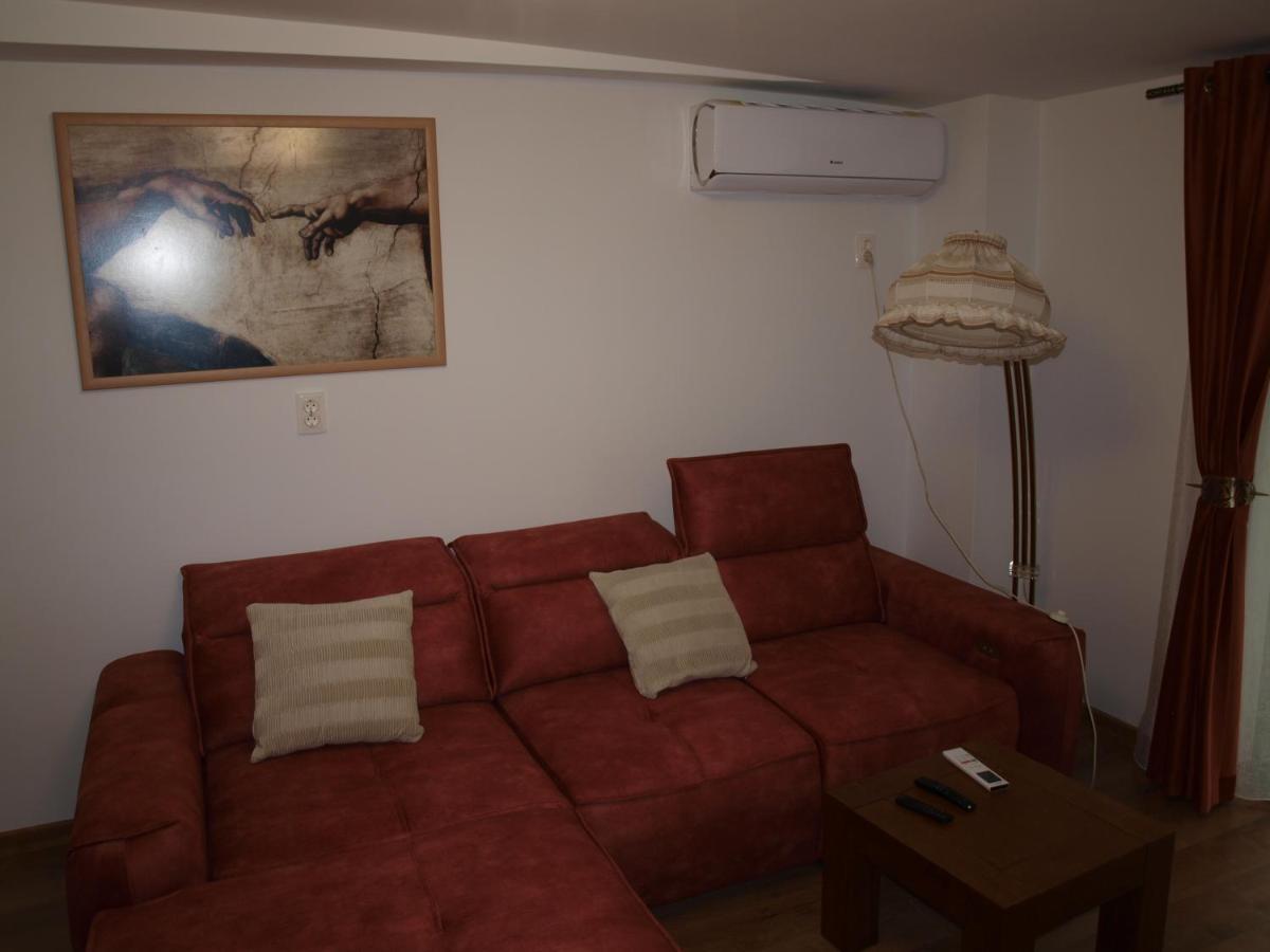 Amavera Apartment Тыргу-Жиу Экстерьер фото