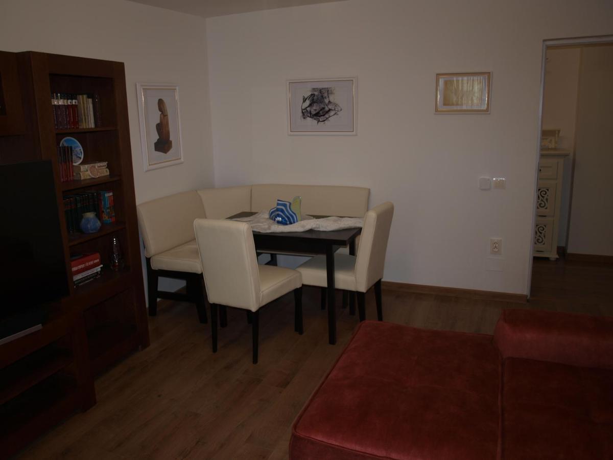 Amavera Apartment Тыргу-Жиу Экстерьер фото